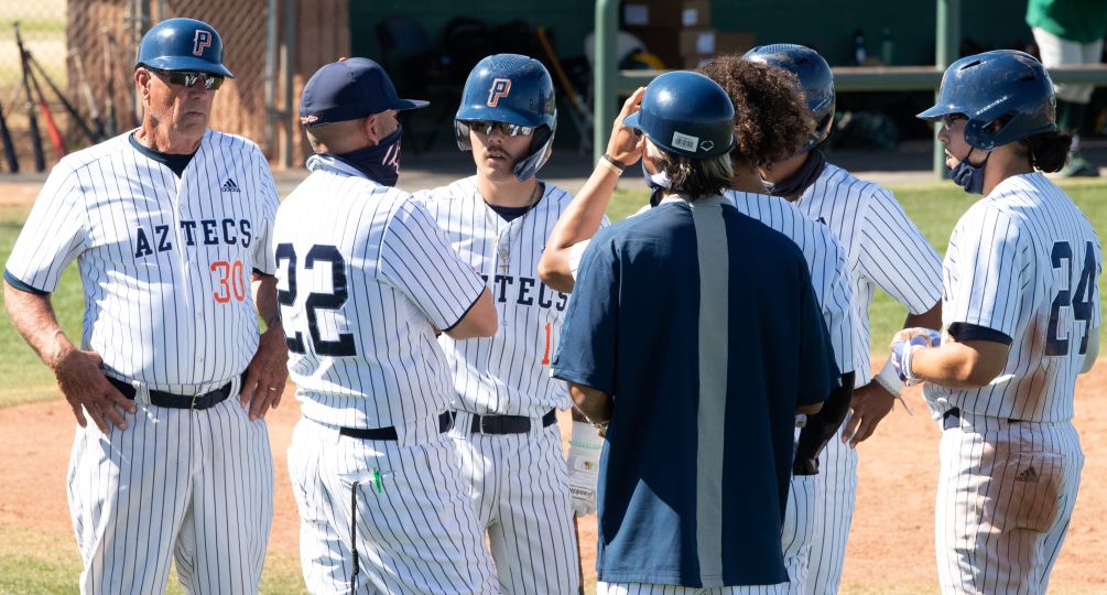 Pima Aztecs Baseball/Photo by Stephanie Van Latum