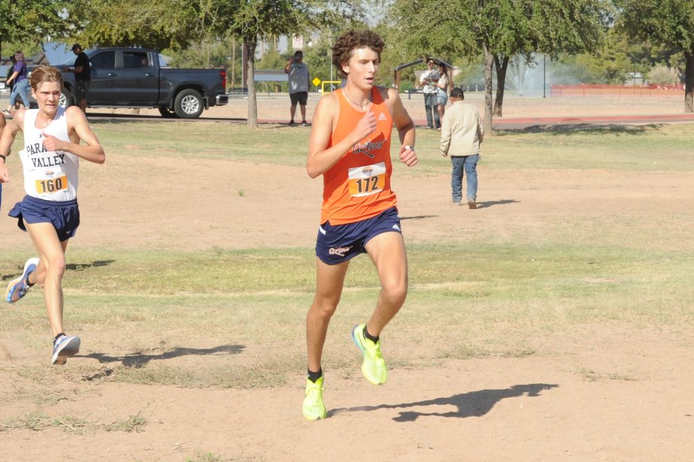 Sophomore Evan Rasoumoff (Catalina Foothills HS) was the top Pima finisher as he took seventh place in the 8K race with a time of 27:42. The Aztecs finished in third place in the final team standings with 59 points. Photo by Ray Suarez